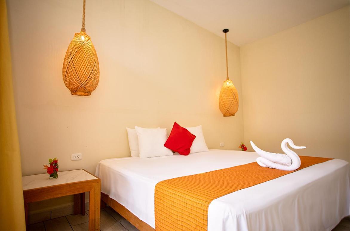 Irapay Amazon Lodge - Asociado Casa Andina Икитос Экстерьер фото